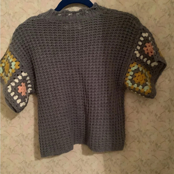 UNIVERSAL THREAD~ BLOUSE~ CROCHET~ DETAILED~ - Picture 3 of 5